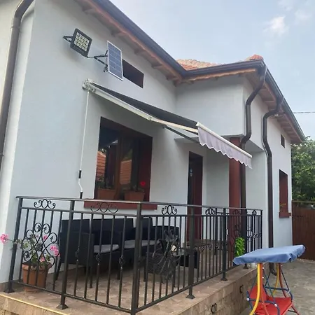 بيت ضيافة крушунски кът тея